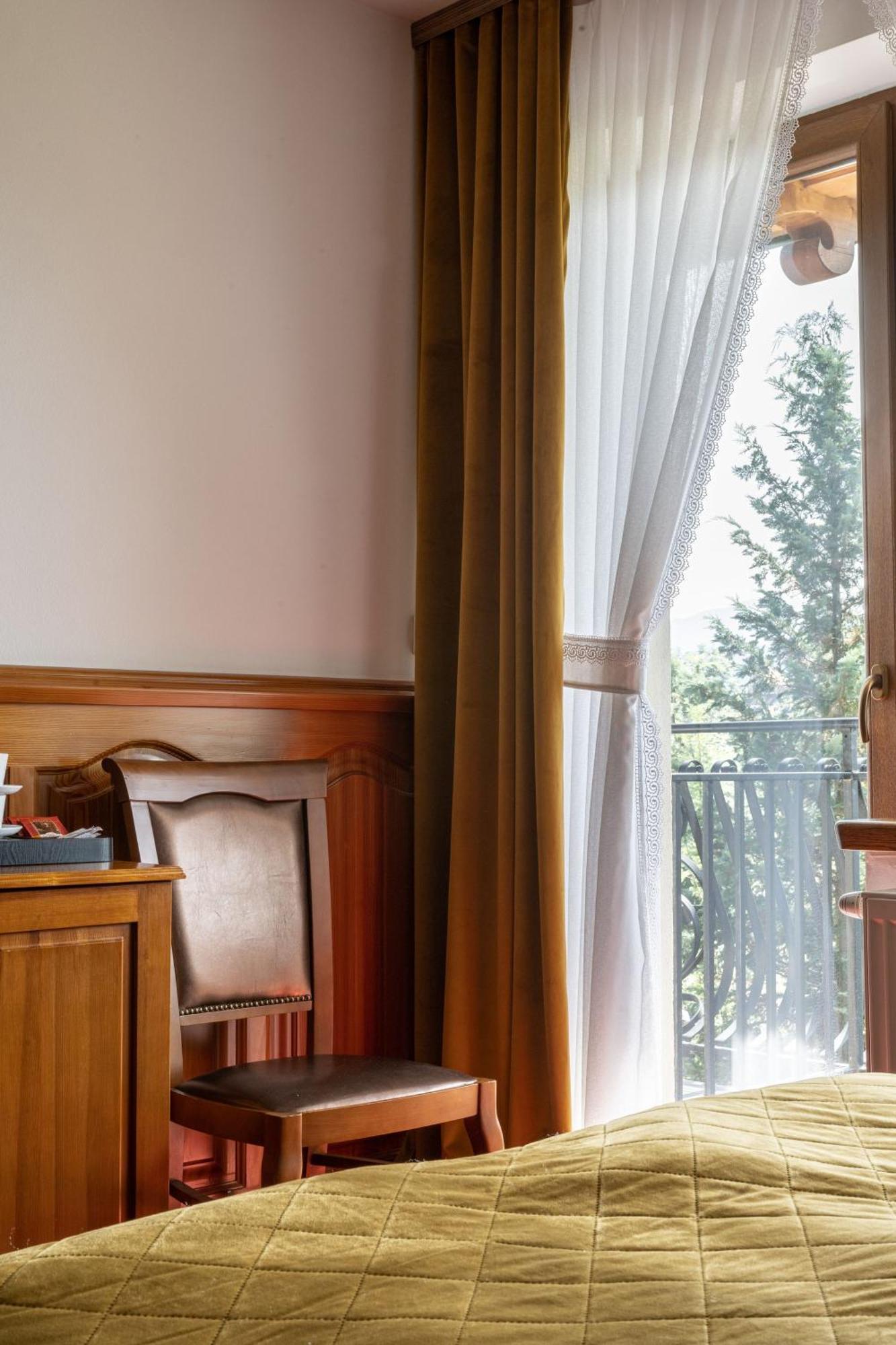 Sadelski Dwor Medical & Spa Мужасихле Экстерьер фото