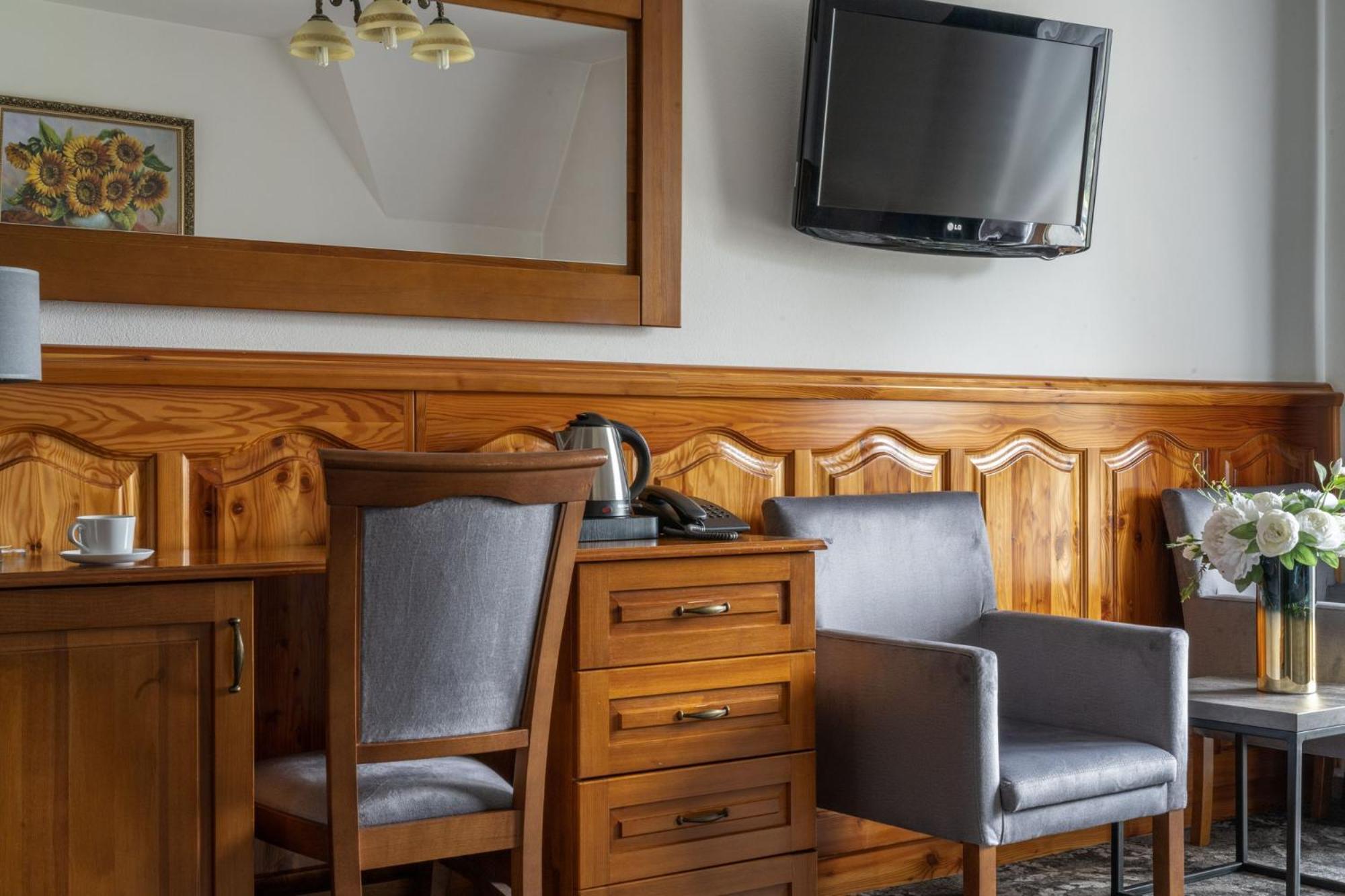Sadelski Dwor Medical & Spa Мужасихле Экстерьер фото